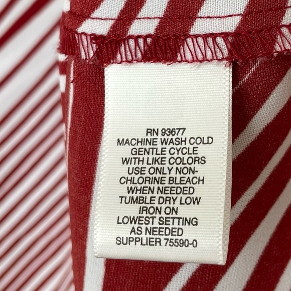 Liz Claiborne Asymmetrical Ruched Sleeveless Blouse in White and Deep Red - Picture 7 of 8